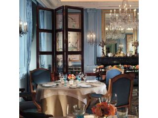 Il Lago (Four Seasons hotel) image