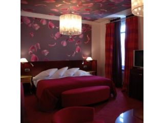 Hotel De La Paix image