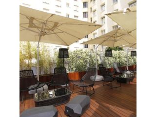 Wellington hotel Madrid image