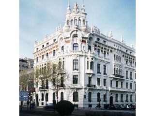 AC Palacio del Retiro, Autograph Collection image