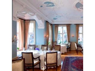 Statholdergaarden image