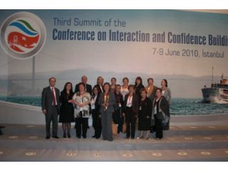 UKT - International Conference interpreters image