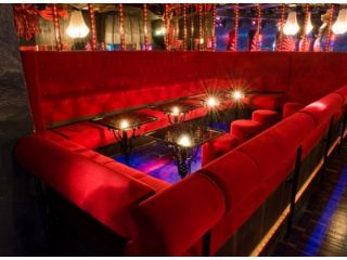 Paradiso Tanzbar - bar & burlesque show image