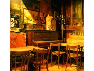 Le Piano Vache Bar image